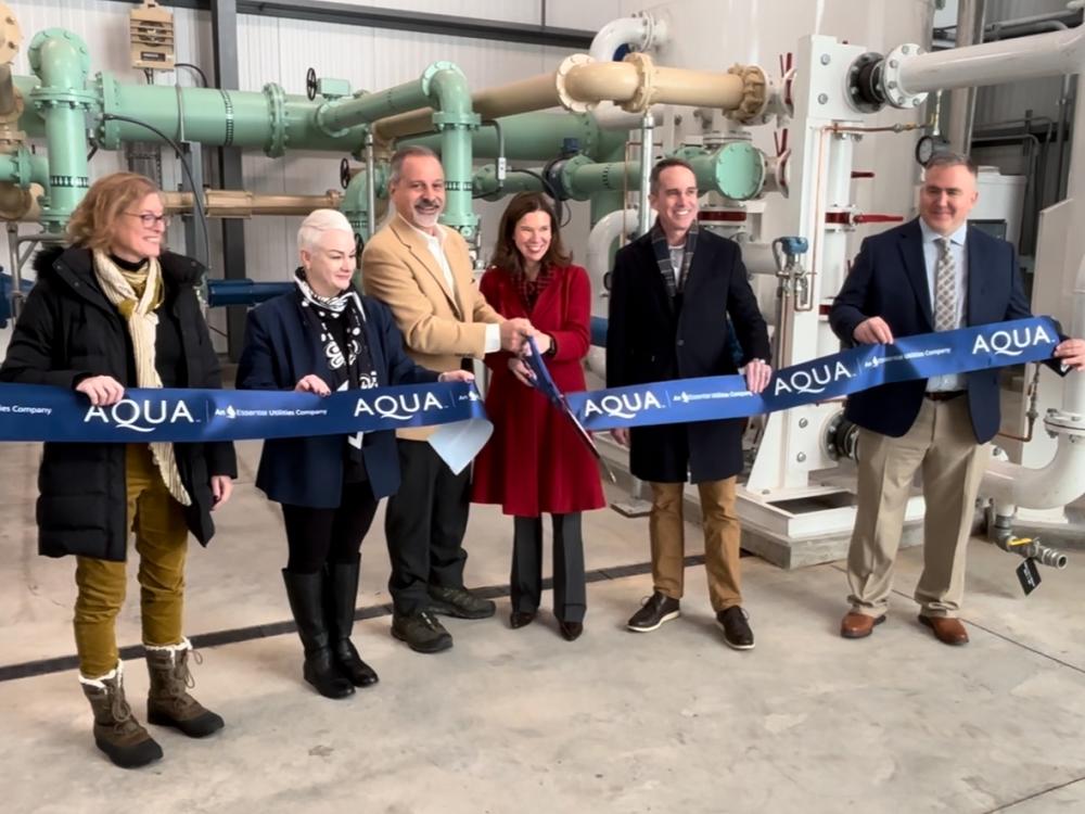 ribbon cutting with people